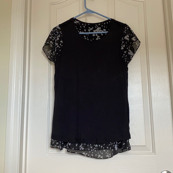 SMALL CAbi cosmos top. Black and grey. - Picture 3 of 4